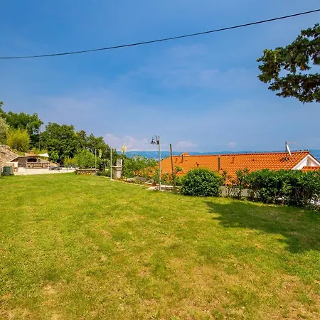 7766b * Mošćenička Draga